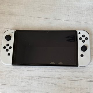 Nintendo Switch OLED Blanca y accesorios extra
