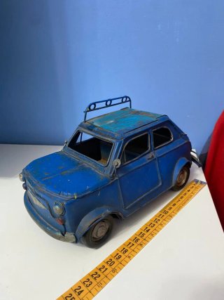 Modellino Auto Blu in metallo
