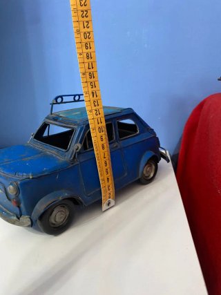 Modellino Auto Blu in metallo