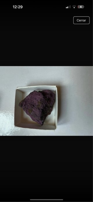 Mineral púrpura