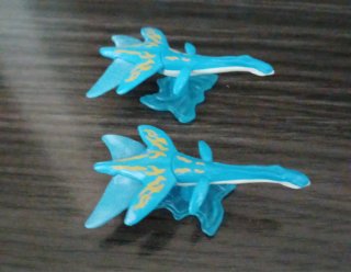 Figuras Avatar Huevos Kinder