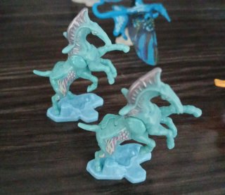 Figuras Avatar Huevos Kinder