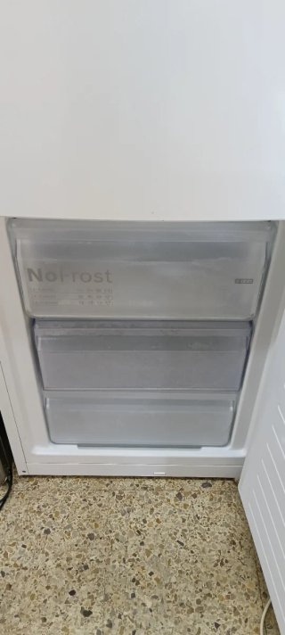 NEVERA COMBI BOSCH NO FROST ENERGÍA A+++