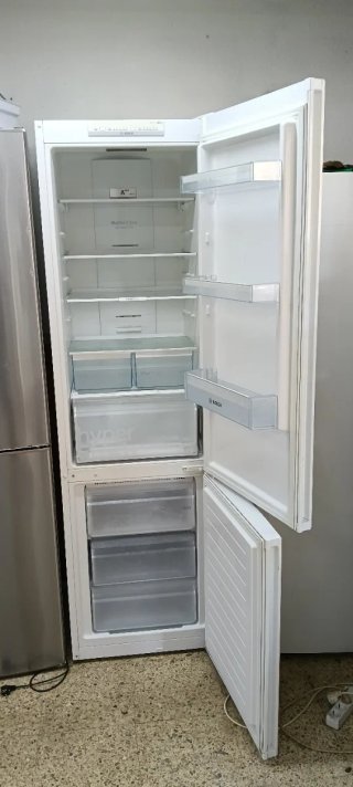NEVERA COMBI BOSCH NO FROST ENERGÍA A+++