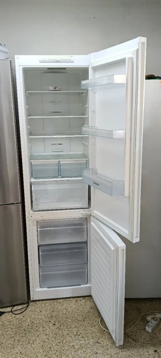NEVERA COMBI BOSCH NO FROST ENERGÍA A+++