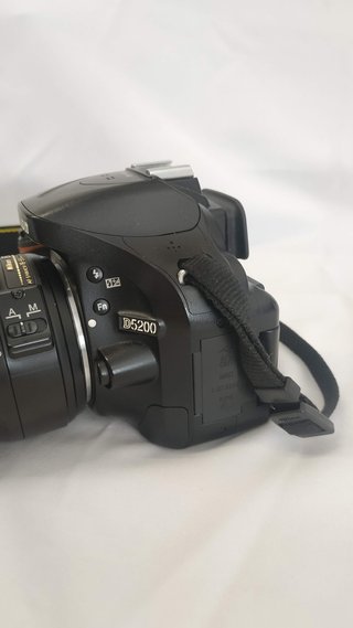 Nikon D5200 + Obiettivo 18-55mm