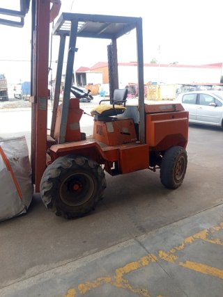 Carretilla AUSA 4x4