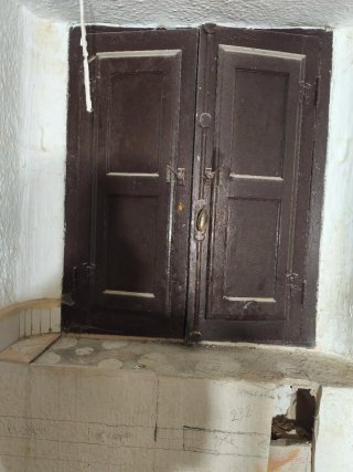 SE VENDEN 2 Ventanas de madera antiguas
