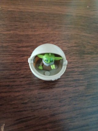 Figura Baby Yoda con Cuna Star Wars (tipo Lego)