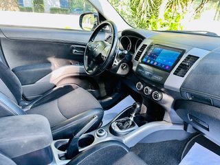Mitsubishi Outlander 2010