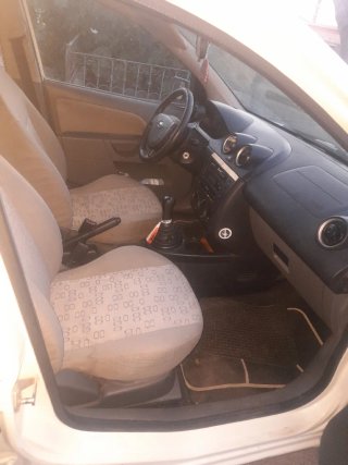 Ford Fiesta 2004