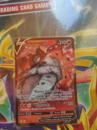 Carta Pokémon Volcarona V 210 HP
