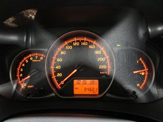 Toyota Yaris 1.3i 100 ACTIVE