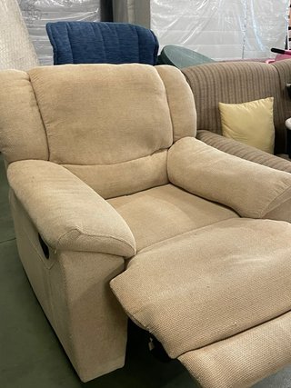 Sillón reclinable beige