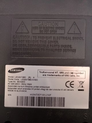 Televisor Samsung Negro y Plateado