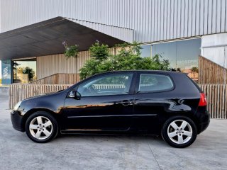 Volkswagen Golf 2005 en perfecto estado