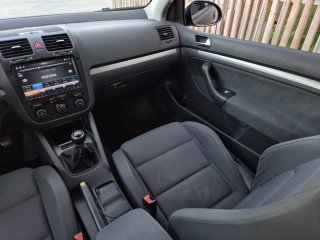 Volkswagen Golf 2005 en perfecto estado