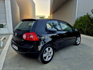 Volkswagen Golf 2005 en perfecto estado