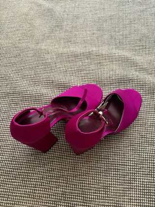 Sandalias Zara Tacon Fucsia Talla 37