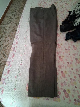 Chaqueta negra con botones