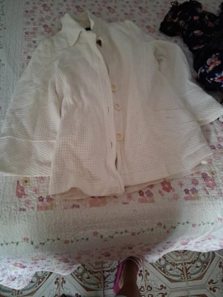 Chaqueta negra con botones