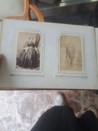 Álbum de fotos antiguo.Victoriano.