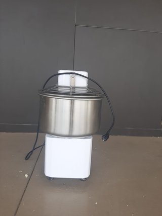 AMASADORA 20LT EXTREME / PARA 17KG DE MASA TOTAL