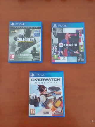 Consola PS4 + 2 Mandos + Juegos