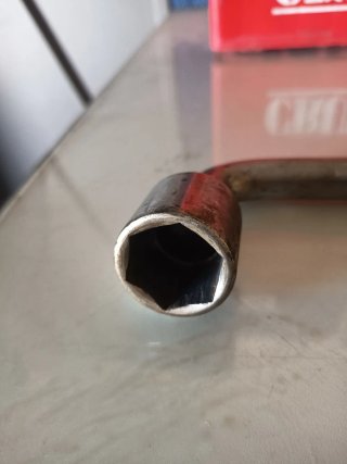 Llave acodada Palmera 28