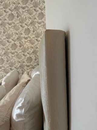 Cabecero beige polipiel cristales Swarovski