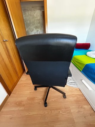 Silla de oficina IKEA RENBERGET negra (USADA)