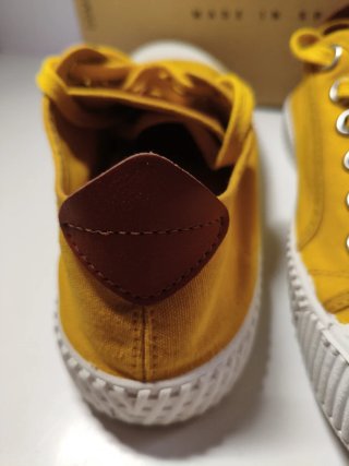 Zapatillas MiMaO Amarillas Talla 38