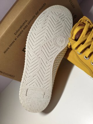 Zapatillas MiMaO Amarillas Talla 38