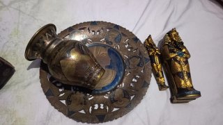 Lote Antigüedades Egipcias: Jarrón, Plato y Figura