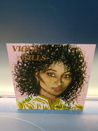 2 singles Viola Wills, Tune In For Lovin' y mas