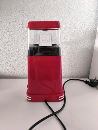 Máquina de Palomitas Roja y Blanca