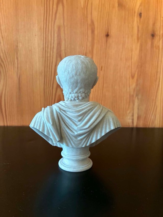 Calígula (Caius Julius Caesar Augustus Germanicus)