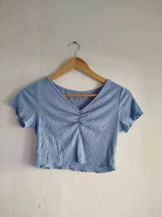 Camiseta crop top fruncido azul Talla M