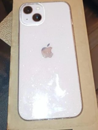 iPhone 13 Rosa Palo 128GB, con cargador y fundas