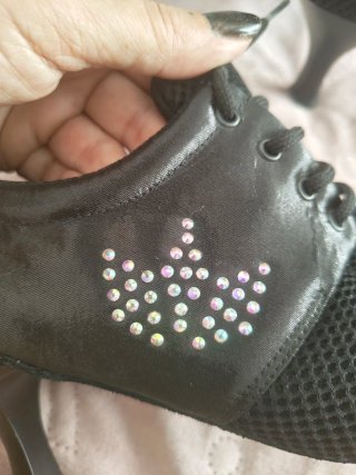 Zapatos de baile latino cerrados con cristales