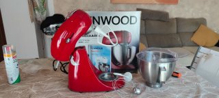 Amasadora Kenwood Patissier Roja
