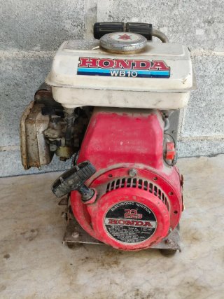 Motobomba Honda WB10 para reparar