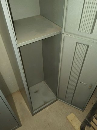 Taquilla metálica Bisley gris