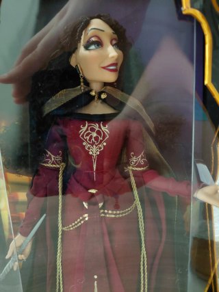 Muñeca Madre Gothel