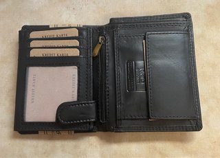 Cartera de Piel de Búfalo Negra RFID