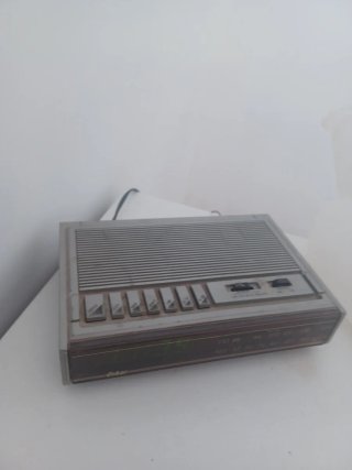 Radio Reloj Despertador Oskar Gris