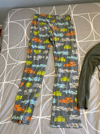 Conjunto de pijama manga larga niño coche F1