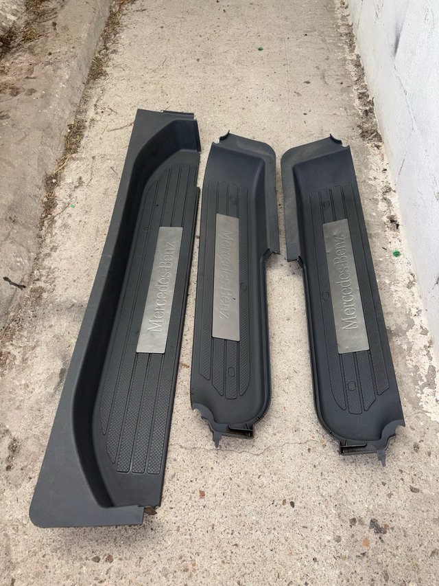 Escalones puertas Mercedes Vito Viano w639