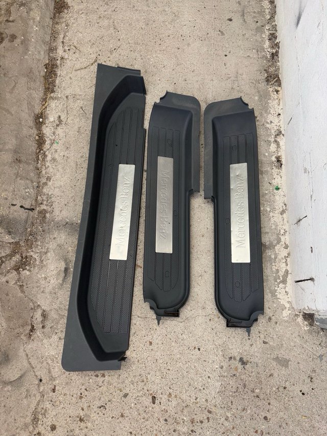Escalones puertas Mercedes Vito Viano w639