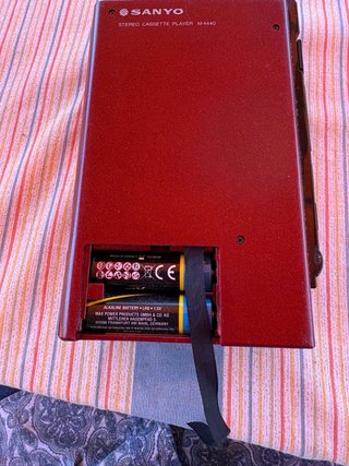 Reproductor Cassette Sanyo Estéreo Rojo